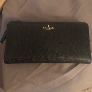 Black Kate Spade wallet! Great condition